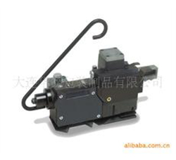 氣動免扣塑鋼帶打包機